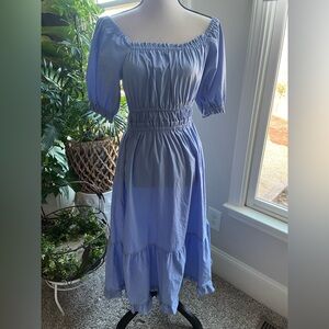 Indigo Rose Woman’s Off the shoulder Dress in Sz S in gently used condition